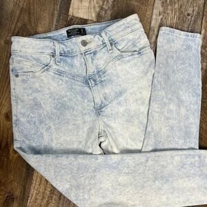 Abercrombie and Fitch Simone High Rise Ankle Jeans Size 28 / 6 Short